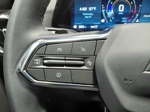 Used 2026 Chevrolet Equinox LT AWD/4WD image 30