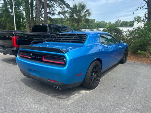 Used 2015 Dodge Challenger R/T Scat Pack RWD image 5