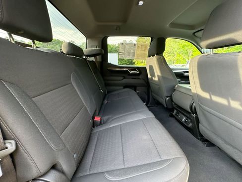 Used 2024 Chevrolet Silverado 1500 LT RWD image 29