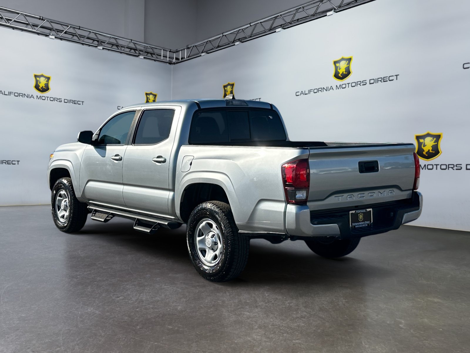 Used 2023 Toyota Tacoma SR w/ SR Convenience Package RWD image 3
