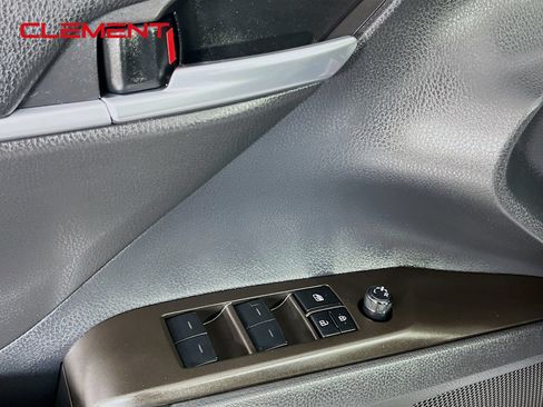 Used 2023 Toyota Camry SE FWD image 25