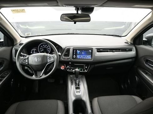 Used 2022 Honda HR-V EX image 9