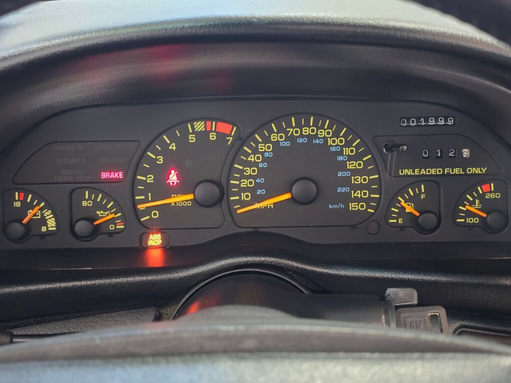 Used 1993 Chevrolet Camaro Z28 RWD image 65