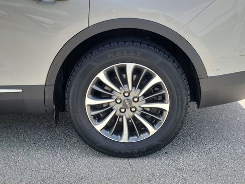 Certified 2023 Lincoln Nautilus FWD image 5