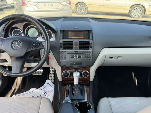 Used 2011 Mercedes-Benz C 350 Sport image 12
