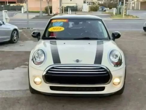 Used 2018 MINI Cooper 2-Door Hardtop FWD image 4