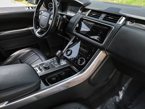Used 2019 Land Rover Range Rover Sport Supercharged AWD/4WD image 18