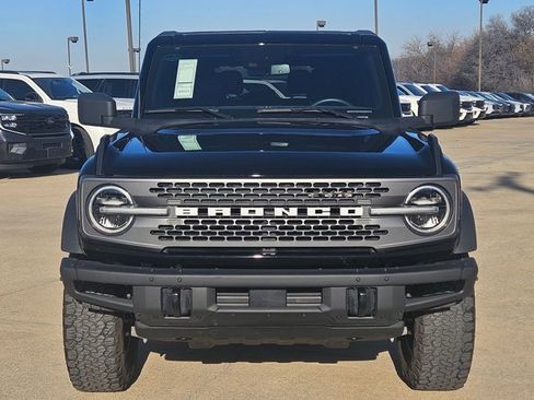 Used 2024 Ford Bronco Badlands image 2