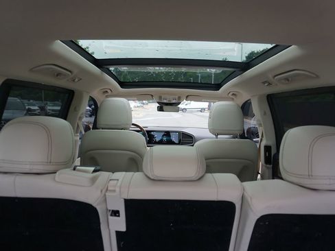 Certified 2023 Mercedes-Benz GLS 450 4MATIC image 20