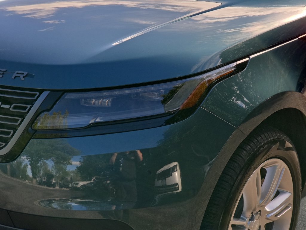 New 2026 Land Rover Range Rover Velar S AWD/4WD image 21