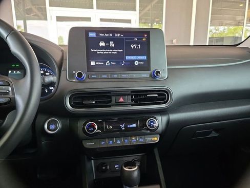 Used 2022 Hyundai Kona SEL w/ Convenience Package FWD image 19