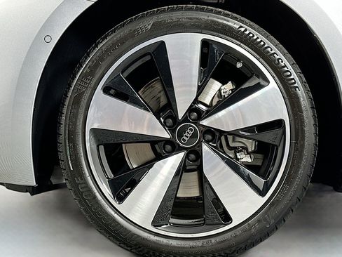 Used 2025 Audi A5 2.0T Premium Plus w/ Premium Plus AWD/4WD image 11