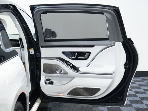 Used 2022 Mercedes-Benz Maybach S 580 4MATIC image 29