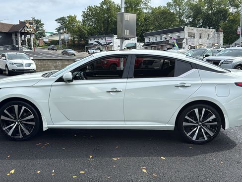 Used 2021 Nissan Altima 2.5 Platinum AWD/4WD image 4