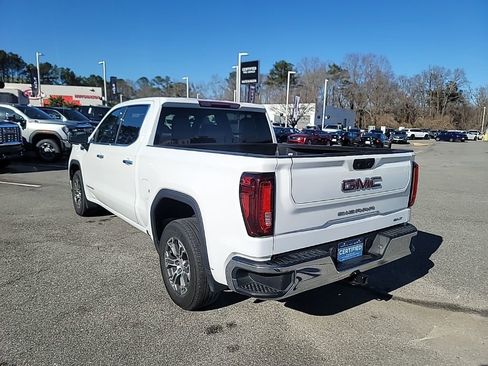 Certified 2025 GMC Sierra 1500 SLT image 5