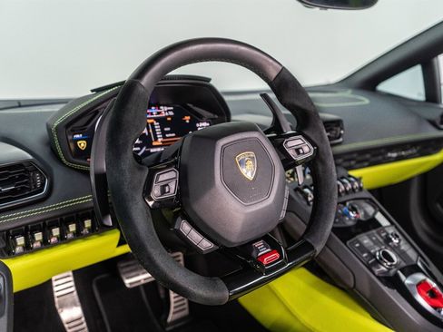 Used 2017 Lamborghini Huracan LP 610-4 AWD/4WD image 77