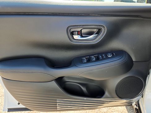 New 2027 Honda HR-V EX-L image 8