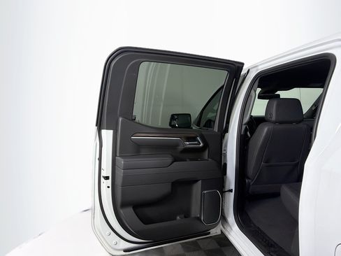 Used 2025 GMC Sierra 1500 SLT RWD image 26
