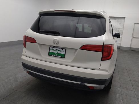 Used 2017 Honda Pilot Touring image 9