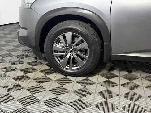Used 2023 Nissan Pathfinder S FWD image 12