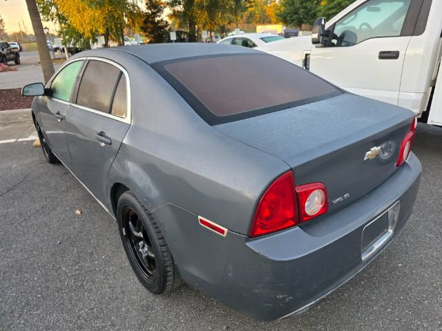 Used 2009 Chevrolet Malibu LT FWD image 2