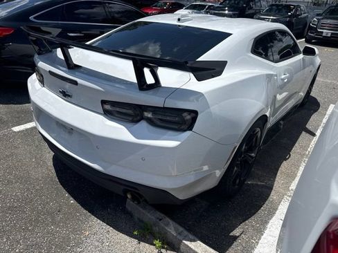 Used 2021 Chevrolet Camaro SS RWD image 2