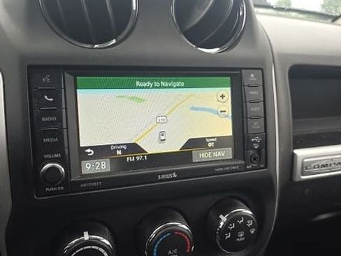 Used 2016 Jeep Compass High Altitude AWD/4WD image 8