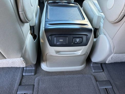 Used 2015 Toyota Sienna XLE Premium AWD/4WD image 75