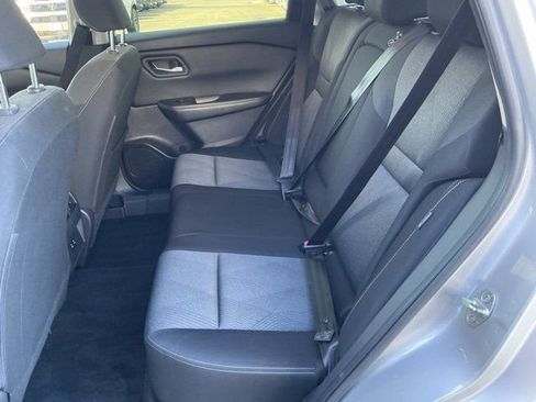 Used 2024 Nissan Rogue SV image 12