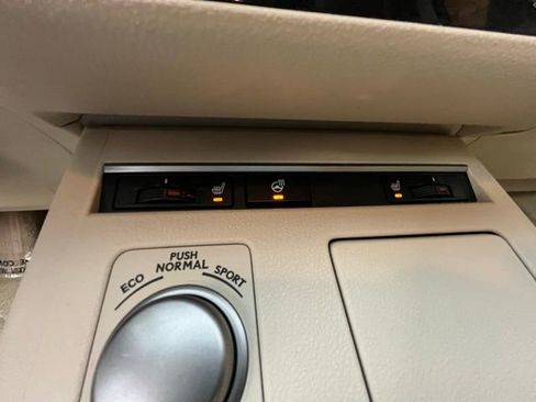 Used 2013 Lexus ES 350 w/ Premium Pkg FWD image 24