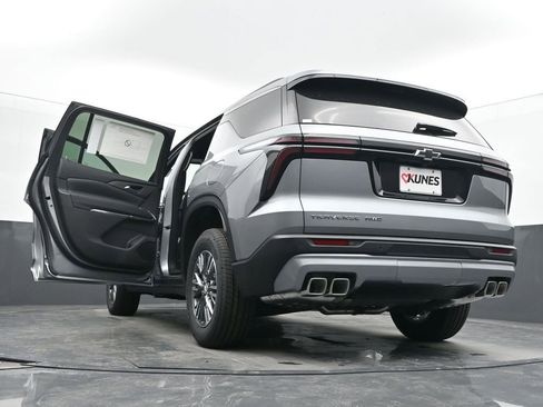 New 2026 Chevrolet Traverse LT w/ Driver Confidence Package image 64