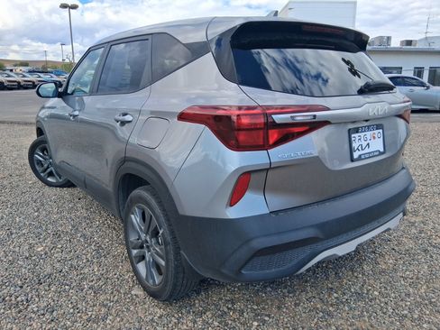 Used 2022 Kia Seltos LX AWD/4WD image 3
