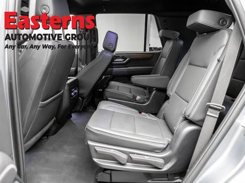 Used 2025 GMC Yukon Denali AWD/4WD image 26