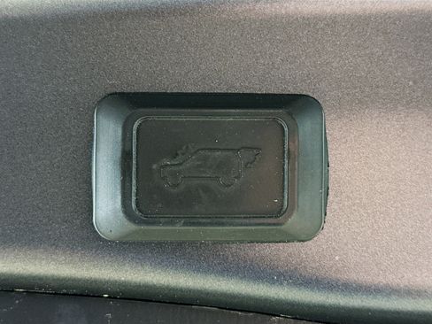 Used 2023 Toyota RAV4 XLE w/ Convenience Package image 30