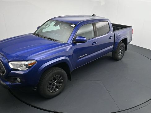 Used 2022 Toyota Tacoma SR5 AWD/4WD image 12