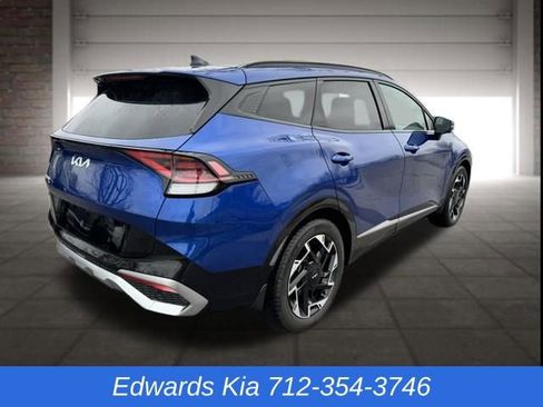 Used 2023 Kia Sportage SX image 3