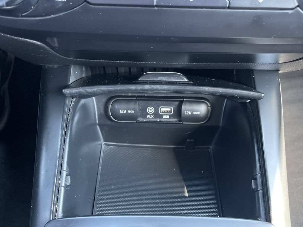 Used 2017 Kia Sorento AWD image 35