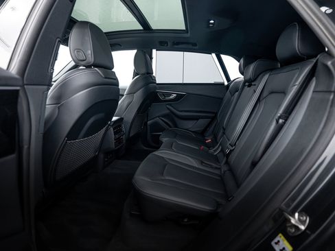 Certified 2025 Audi Q8 Prestige w/ Prestige Package image 15