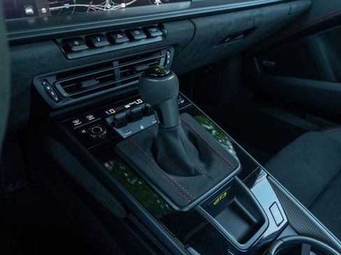 Certified 2023 Porsche 911 GT3 image 29