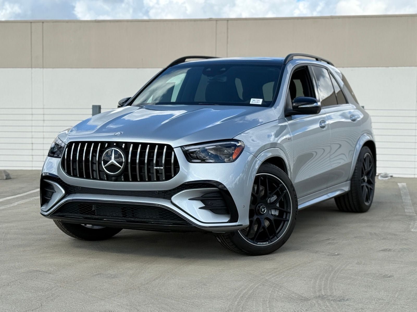 New 2026 Mercedes-Benz GLE 53 AMG 4MATIC image 2