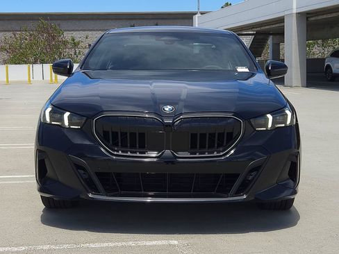 New 2026 BMW 530i w/ M Sport Package RWD image 2