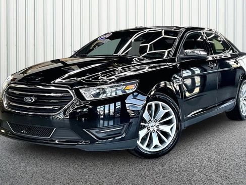 Used 2018 Ford Taurus Limited FWD image 3
