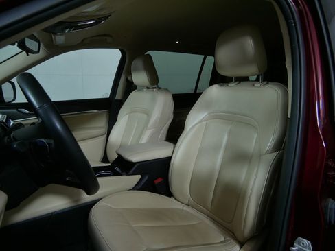 Used 2022 Jeep Grand Cherokee L Limited AWD/4WD image 14