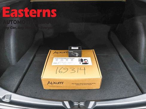 Used 2023 Tesla Model 3 Standard Range RWD image 9