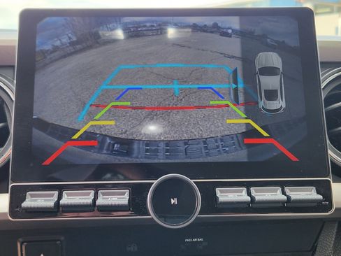 Used 2019 Toyota Tacoma SR5 image 14