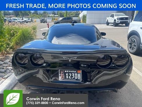 Used 2005 Chevrolet Corvette Coupe w/ Preferred Equipment Group RWD image 6