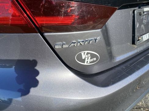 Used 2018 Honda Clarity Touring image 30