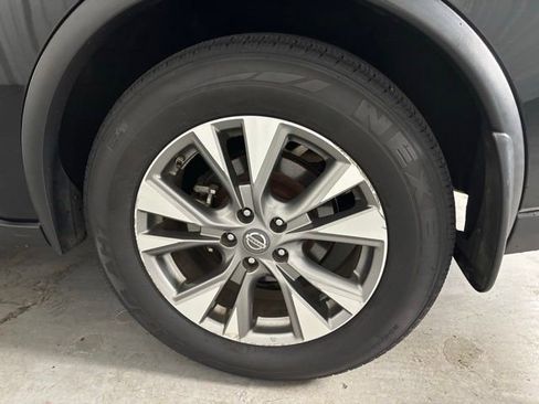 Used 2018 Nissan Murano S image 8