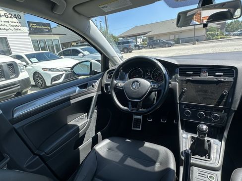 Used 2018 Volkswagen Golf Alltrack SE AWD/4WD image 9