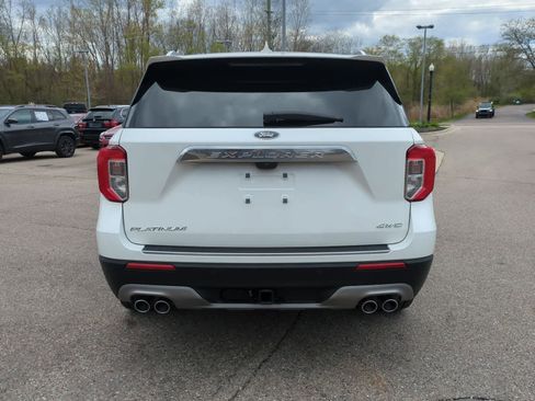 Used 2023 Ford Explorer Platinum w/ Technology Package AWD/4WD image 7